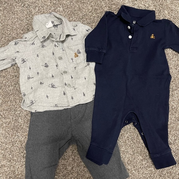 Two Gap Winter Outfits 3-6 month baby - Navy and Gray - Picture 1 of 2
